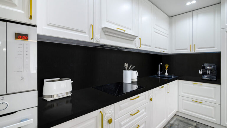 s 202 kitchen 1024×576.jpg