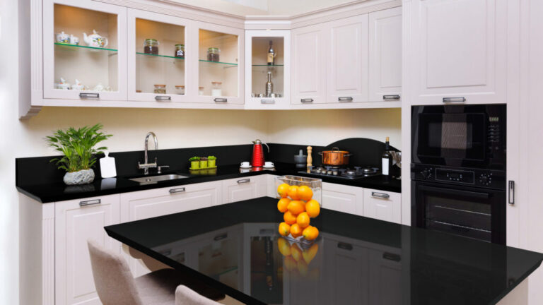 s 215 kitchen 1024×576.jpg